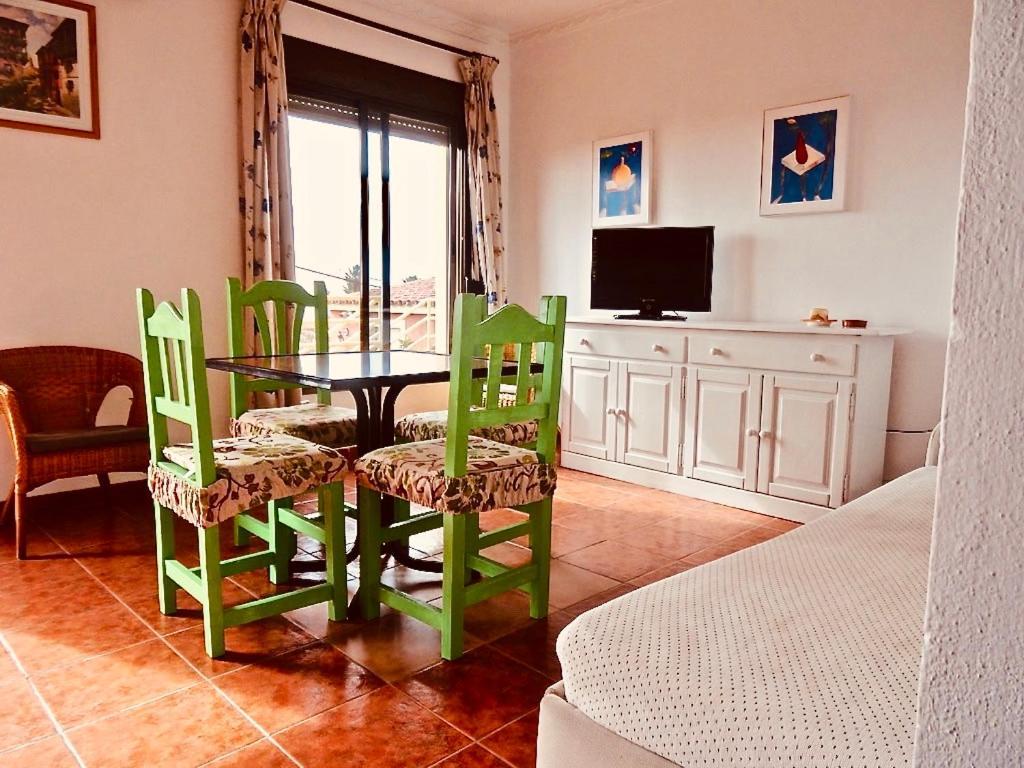 Apartamentos Turisticos Trajano Болоня Екстериор снимка